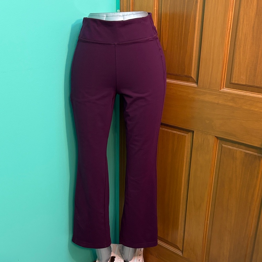 Duluth Trading Co Women's Plum Flare Pants